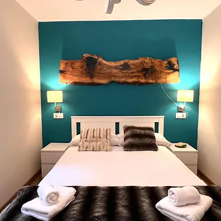 Les Vernedes - L'amfitriona Apartment *